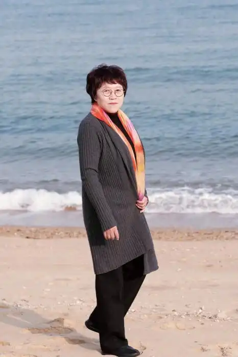 李银河:我愿意用爱丽丝漫游仙境的心情度过一生