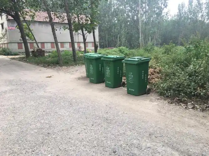 高官寨街道垃圾箱管理专项督查通报