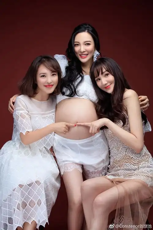 沪美女主播刘彦池晒孕照曾是王励勤前女友组图