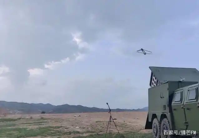 整体来看,"蜂群"作战系统对集群控制算法,人工智能,通信任务规划等都