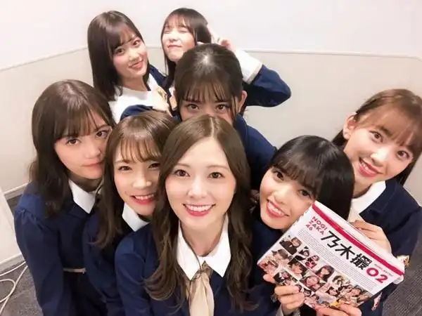 乃木坂46(日本女子偶像组合)_尚可名片