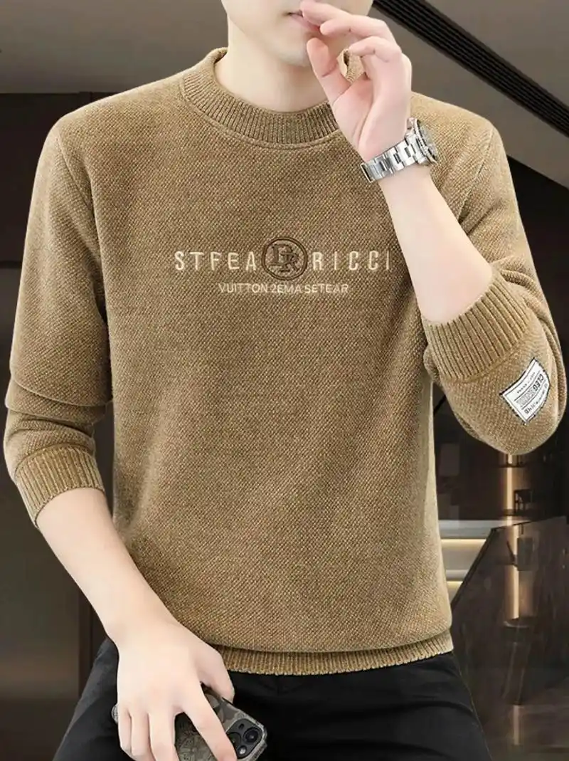 这款男士毛衣是一款时尚,保暖的打底衫, - 抖音