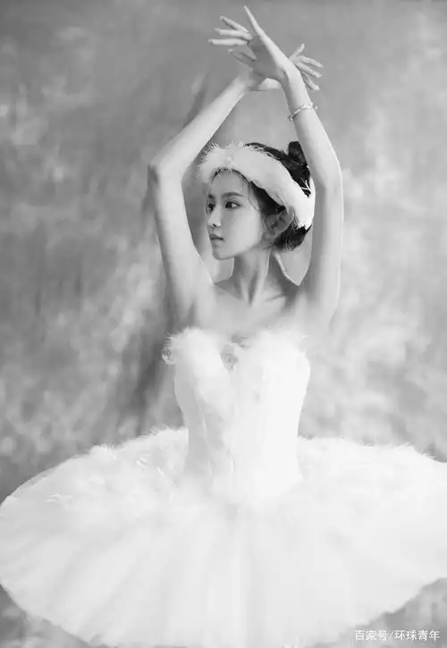 芭蕾舞女孩,甜美温柔!