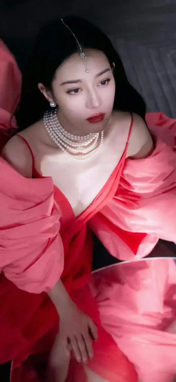 神仙颜值 太美了吧#迪丽热巴#  内娱最美