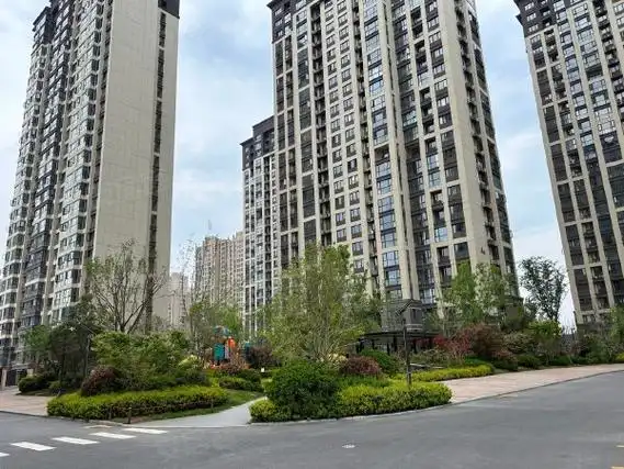 郑州金水金水周边保利熙悦特价!急租!1700保利熙悦!二号线地铁口!