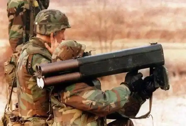 "凶残"的四联装火箭筒,"昙花一现"的经典武器!_美军_游击队_越南