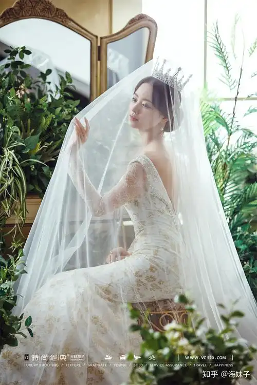 抖音上大火的婚礼头纱已经传到国外?原来新娘用对头纱竟然这么美!