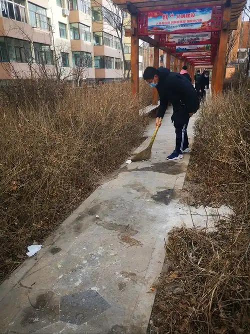 西宁市第十一中学-初三二班社会实践活动——走进身边小区,维护生态