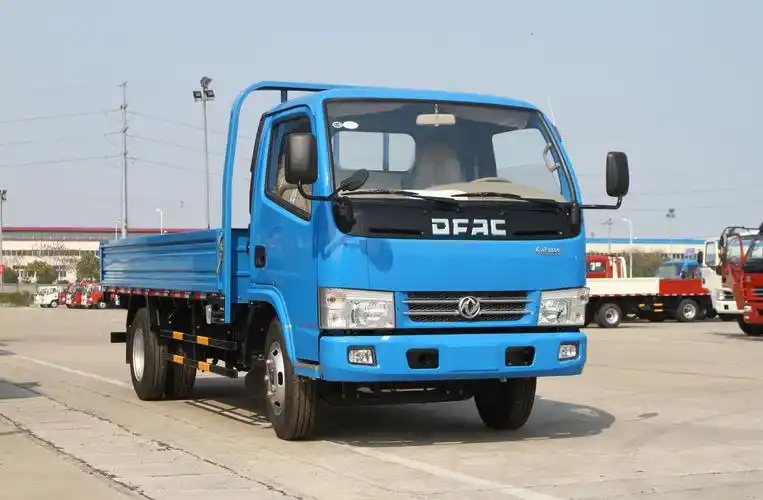 东风锐铃s 116马力 4.17米单排栏板轻卡