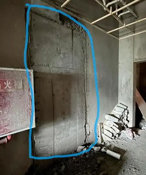 宜宾一小区业主反映商家装修敲掉剪力墙 住建部门:涉事商家已完成整改