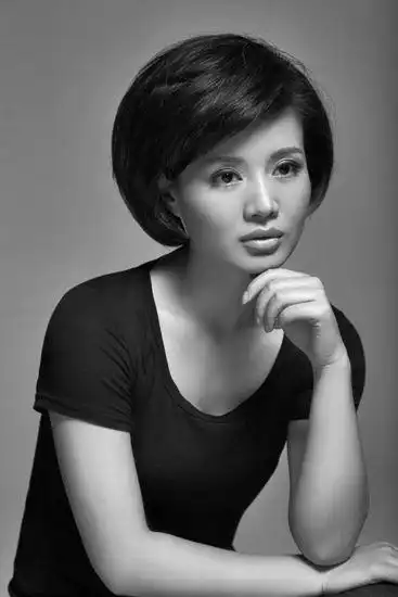 与狼共舞2热播程愫化身拆弹专家