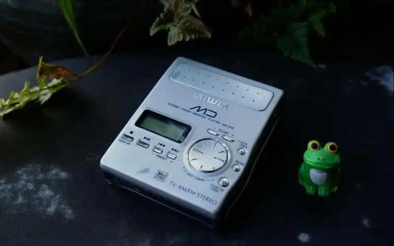 aiwa am-r10随身minidisc试听【爱华复古机械随身听】