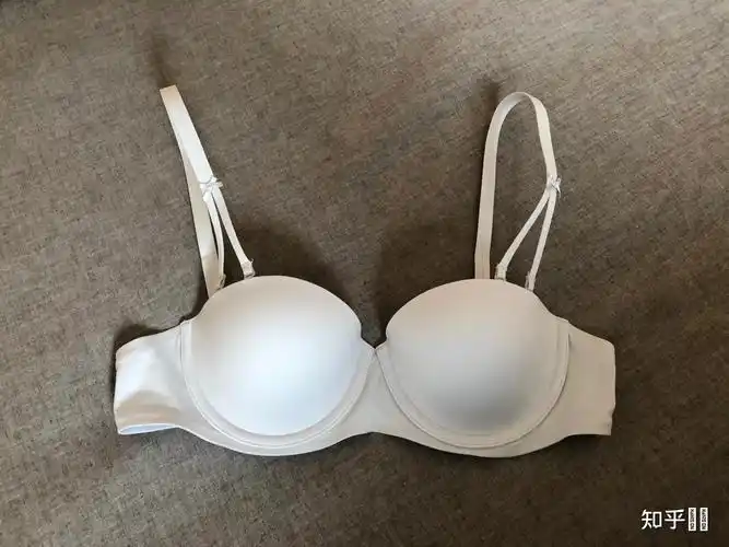 求推荐适合男生夏天穿的文胸? - 知乎