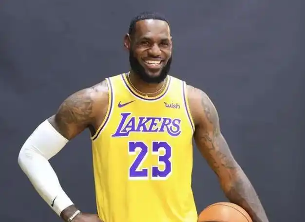 湖人能不能进西决这一切取决于詹姆斯可以有所突破