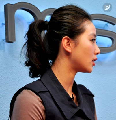 杨颖杨幂赵丽颖等当红女星,未精修的侧脸照谁丑谁尴尬