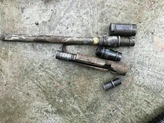 男子成都杀人后携枪逃到乐山 遭围捕撞车身亡