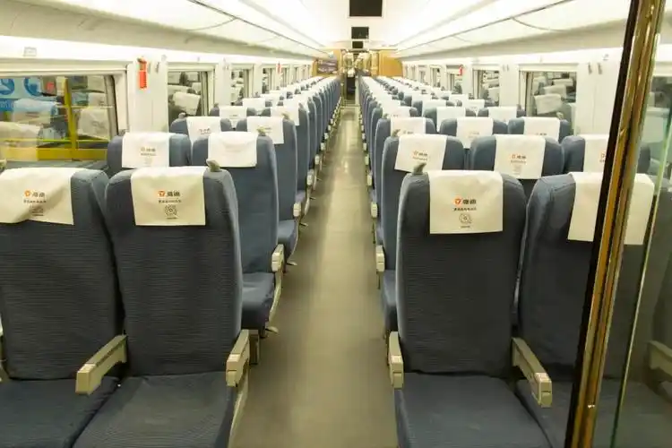 为什么不能趴在动车小桌板上睡觉部分小桌板承重为10千克