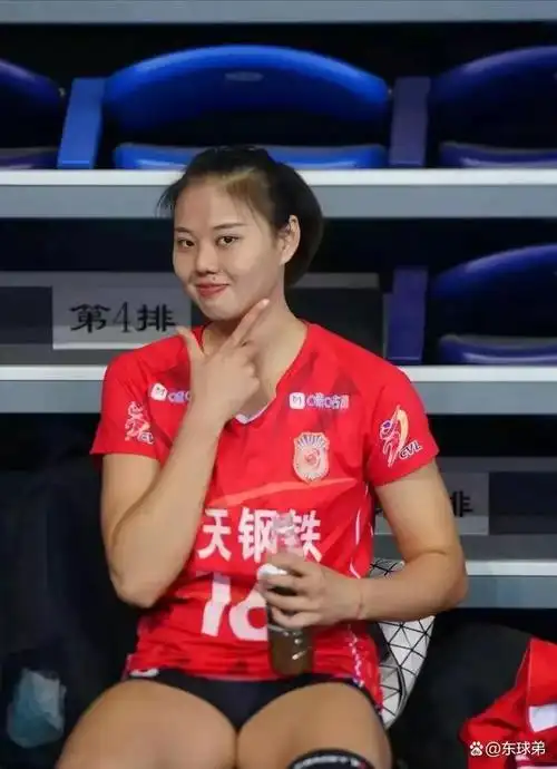 龚翔宇,中国女排现役最好的球员之一,在过去的世联赛和世锦赛中