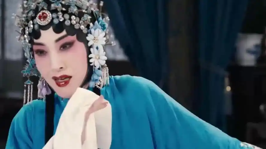 京剧电影《兰梅记》唱段大青衣于兰一人分饰两角身兼花旦演绎古代婆媳