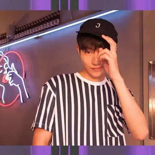 很俏皮很可爱 南柱赫代言品牌画报出新