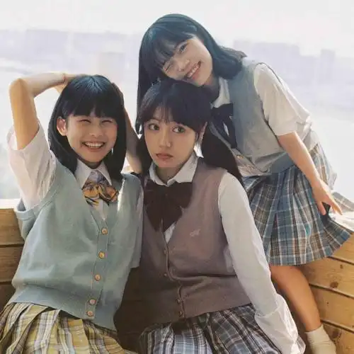 最新最火闺蜜头像三人