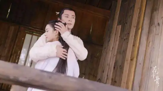 花千骨换挡收视依旧第一今晚画骨夫妇相拥