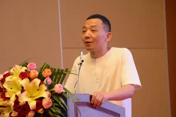 黄晨智库服务是构建图书馆商业收费模式的路径之一