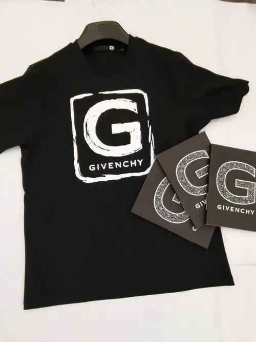 印章logo短t2色[爱心][庆祝]#黑白经典色调# 经典"g"logo款[庆祝]