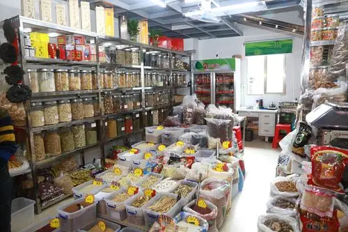 市场档口之星(17)|鸿轩干货行郑育镇 有付出就一定会有收获