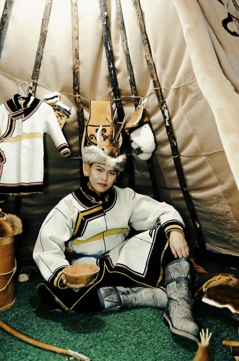 鄂伦春传统服装——"苏恩"及"灭塔哈"#少数民族的魅力  # - 抖音