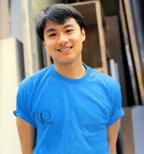 曾被誉为香港第一帅哥帅过金城武还是刘嘉玲的初恋男友