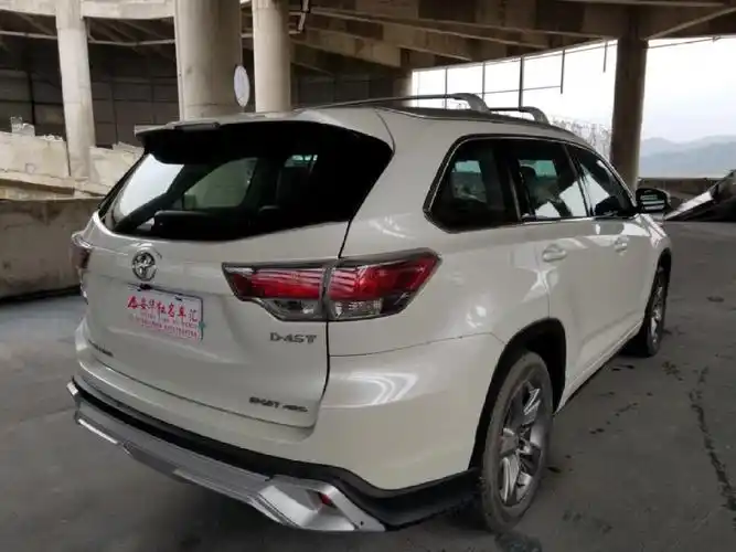 【贵阳】2016年3月 丰田 汉兰达 2.0t 四驱豪华版 手自一体