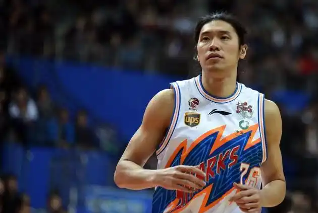 为什么cba上海队用曾文鼎(曾文鼎毁掉的可能不是一场比赛,而是上海