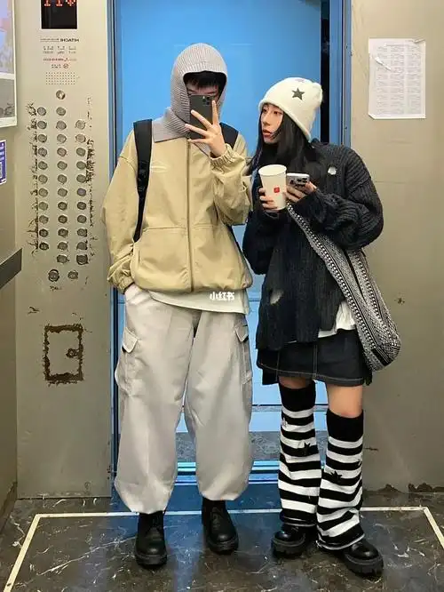 两个女生158和172的一周穿搭