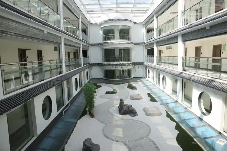 p> 北京市八一学校(beijing bayi high school),简称"八一学校",是一