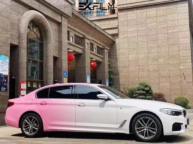宝马5系|ekfilm粉白渐变