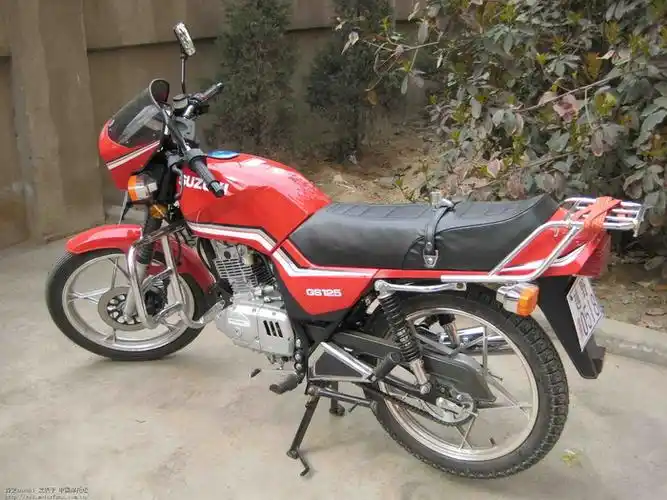 铃木王gs125 有几个问题请教 大家给点意见
