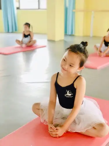 【梦之舞艺术中心】暑期课程结课 2020年秋季班开始招生啦 - 美篇