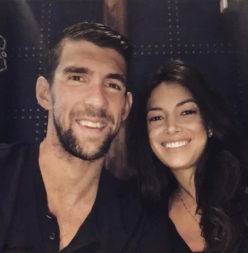 菲尔普斯与妻子补办婚礼 两人私密生活照流出