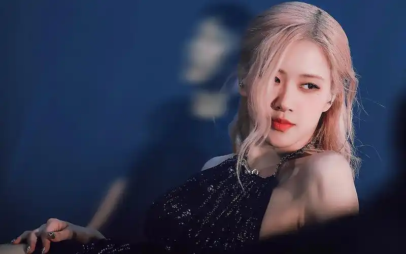 朴彩英solo出道概念超绝的mv 精彩拍摄花絮,逆天的大长腿和超美的颜值