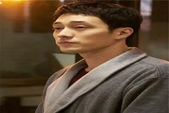 韩国实力大叔男演员排行榜:都是60,70后,郑雨盛上榜