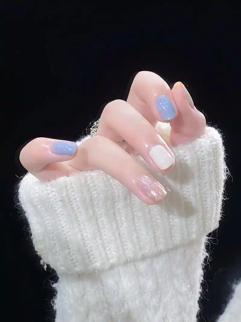 春天美甲开春必做的清新显白美甲