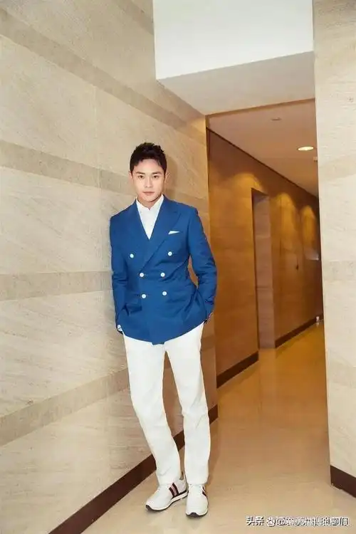 没有想到上海籍男演员这么帅气迷人十足呢!