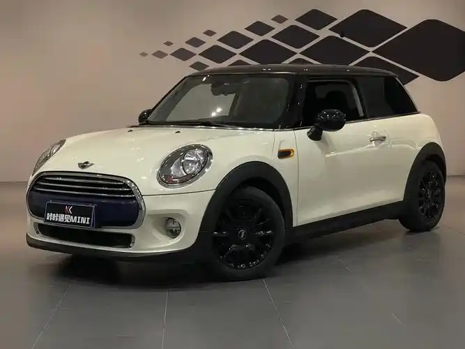 宝马 迷你 mini 都说是个大玩具 男人 女人比较喜