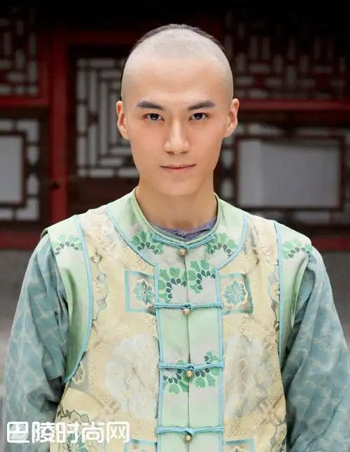 是由刘国楠,尹涛执导,景甜,任嘉伦,万茜,舒畅,秦俊杰,茅子俊,于小伟