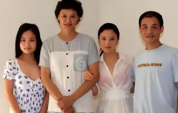 女排功勋周晓兰近况跟随丈夫旅居美国坦言失去很多