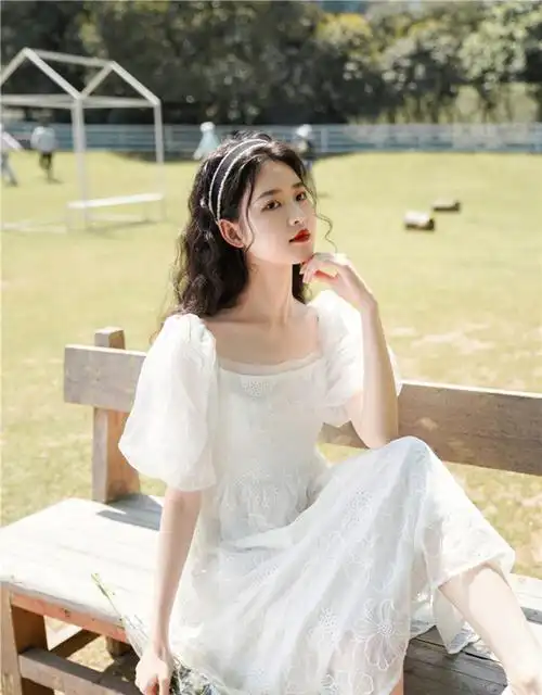 茶歇裙法式温柔风白色公主裙气质仙女连衣裙2021新款女夏季小裙子