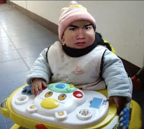 【劲爆】儿童搞笑图片之童真的孩子,给我们带来无数的欢笑.