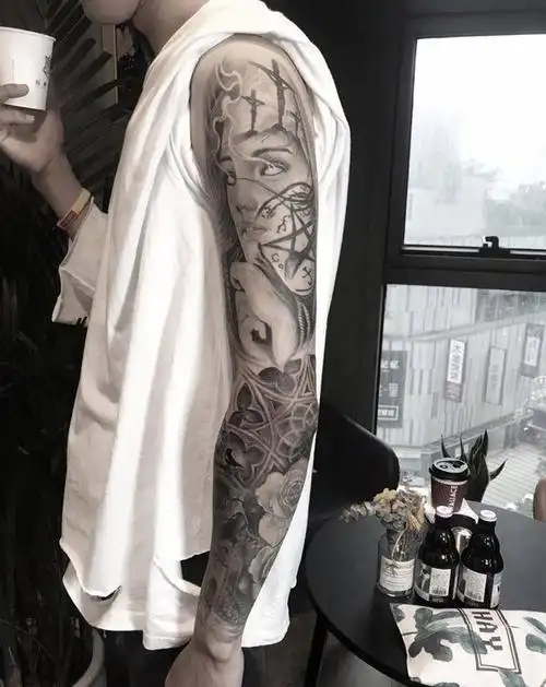 欧美花臂纹身图片_手臂欧美写实纹身图案