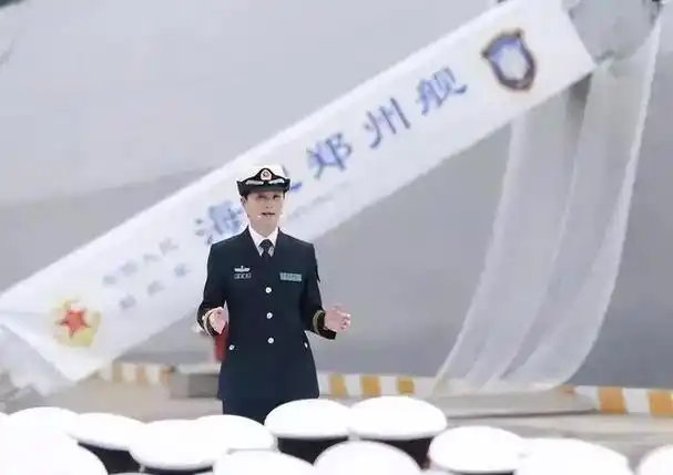博士韦慧晓:放弃华为工作,对百万年薪没兴趣,21年成驱逐舰舰长